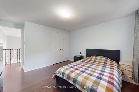 Photo 28 at 82 Ferndell Circle, Unionville, Markham