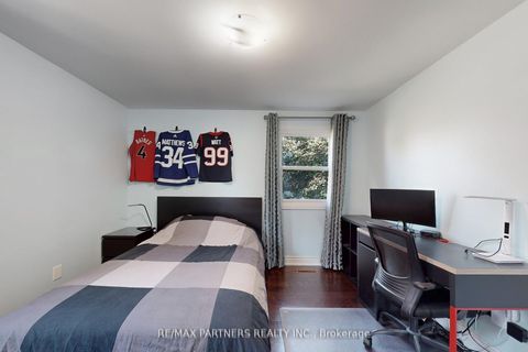 Photo 30 at 82 Ferndell Circle, Unionville, Markham