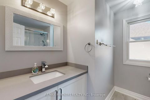 Photo 35 at 82 Ferndell Circle, Unionville, Markham