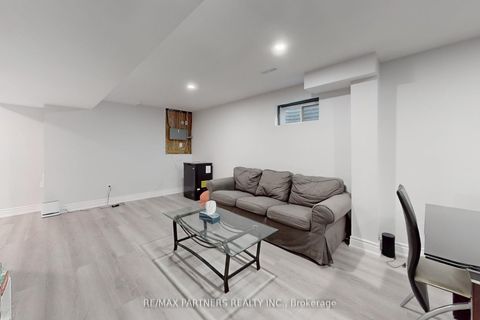 Photo 40 at 82 Ferndell Circle, Unionville, Markham