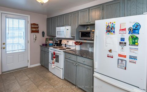 Photo 6 at 36 Weeping Willow Drive, Rural Innisfil, Innisfil