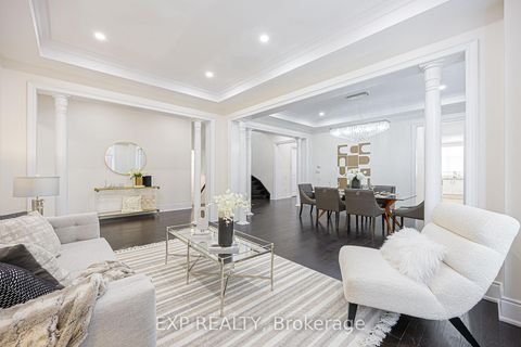 Photo 9 at 95 Chesney Crescent, Kleinburg, Vaughan