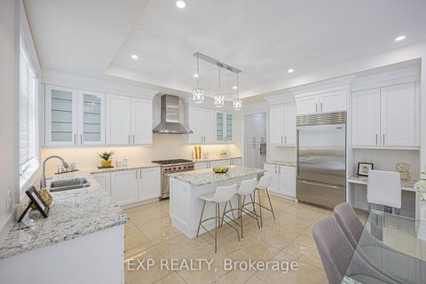 Photo 15 at 95 Chesney Crescent, Kleinburg, Vaughan