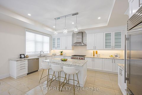 Photo 17 at 95 Chesney Crescent, Kleinburg, Vaughan