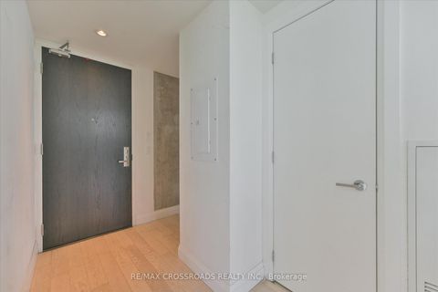 Photo 4 at 3006 - 224 King Street W, Waterfront Communities C1, Toronto