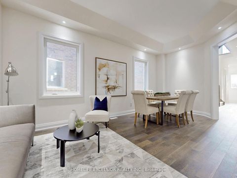 Photo 13 at 19 Aida Place, Oak Ridges, Richmond Hill