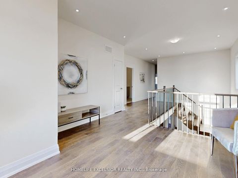 Photo 22 at 19 Aida Place, Oak Ridges, Richmond Hill