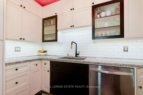 Photo 12 at 314 Scarborough Road, Danforth, Toronto