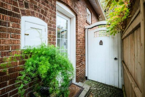 Photo 23 at 314 Scarborough Road, Danforth, Toronto