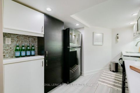 Photo 34 at 314 Scarborough Road, Danforth, Toronto