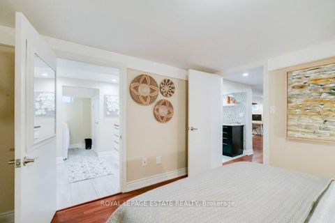 Photo 38 at 314 Scarborough Road, Danforth, Toronto