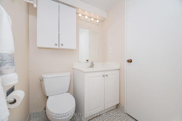 Photo 14 at 108 - 3 Lisa Street, Queen Street Corridor, Brampton