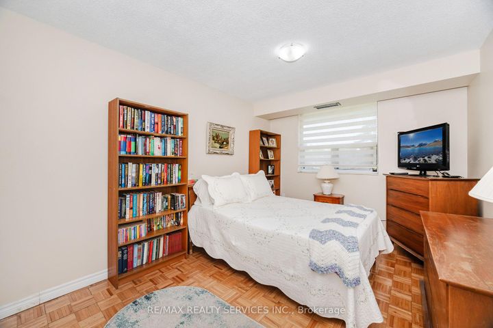 Photo 15 at 108 - 3 Lisa Street, Queen Street Corridor, Brampton