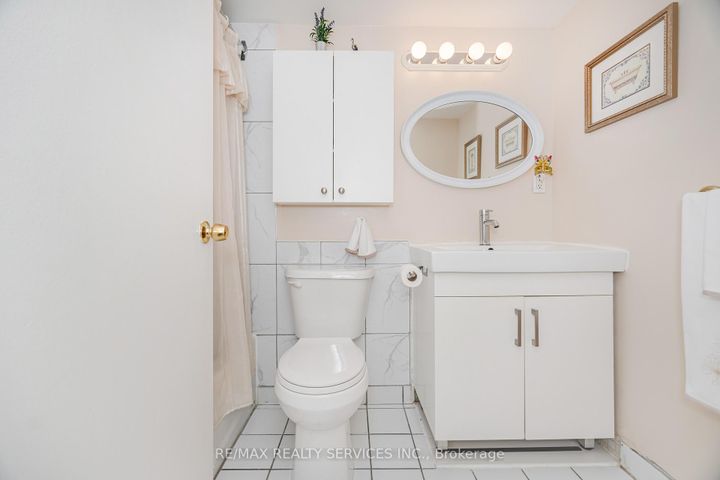 Photo 19 at 108 - 3 Lisa Street, Queen Street Corridor, Brampton