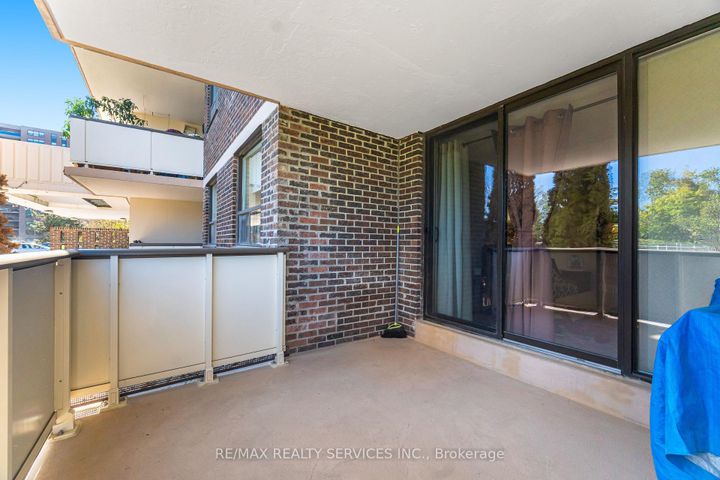 Photo 23 at 108 - 3 Lisa Street, Queen Street Corridor, Brampton