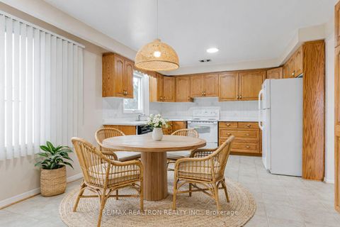 Photo 7 at 190 Ranee Avenue, Lawrence, Toronto