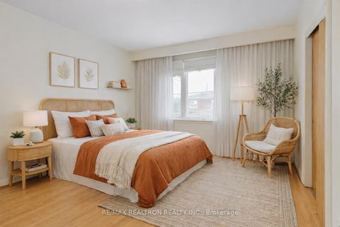 Photo 10 at 190 Ranee Avenue, Lawrence, Toronto