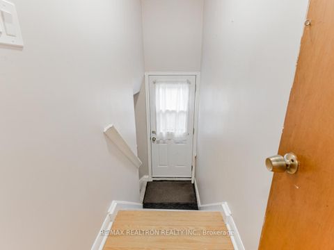 Photo 13 at 190 Ranee Avenue, Lawrence, Toronto