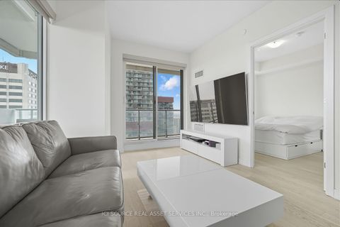 Photo 3 at 3109 - 2221 Yonge Street, Mount Pleasant West, Toronto