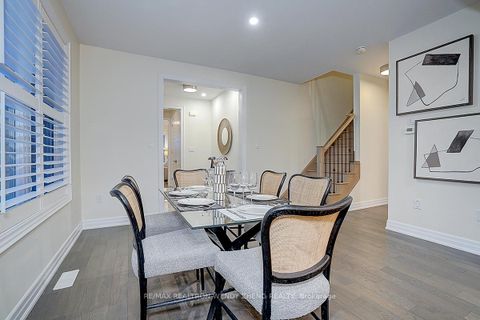 Photo 8 at 3209 Daisy Way, GO Glenorchy, Oakville