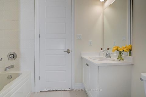 Photo 30 at 3209 Daisy Way, GO Glenorchy, Oakville