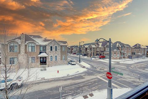 Photo 37 at 3209 Daisy Way, GO Glenorchy, Oakville