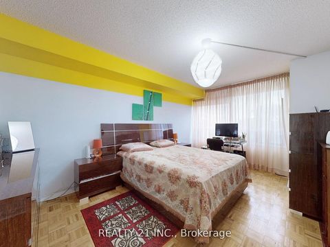 Photo 9 at 488 - 1 Greystone Walk Drive, Kennedy Park, Toronto