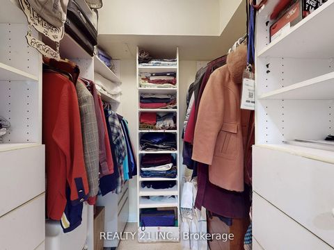 Photo 11 at 488 - 1 Greystone Walk Drive, Kennedy Park, Toronto