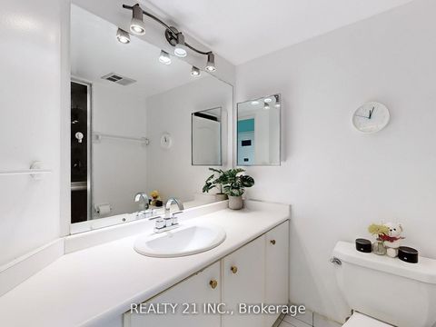 Photo 16 at 488 - 1 Greystone Walk Drive, Kennedy Park, Toronto