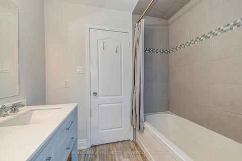 Photo 27 at 1332 Goldhawk Trail, WT West Oak Trails, Oakville