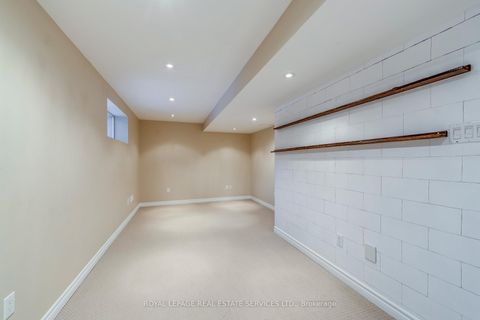 Photo 37 at 1332 Goldhawk Trail, WT West Oak Trails, Oakville