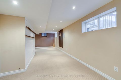 Photo 38 at 1332 Goldhawk Trail, WT West Oak Trails, Oakville