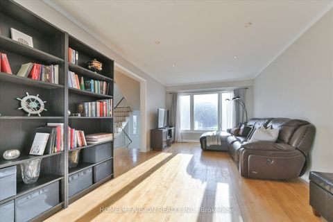 Photo 5 at 255 Cedar Avenue, Harding, Richmond Hill