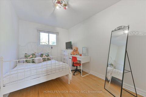 Photo 15 at 255 Cedar Avenue, Harding, Richmond Hill