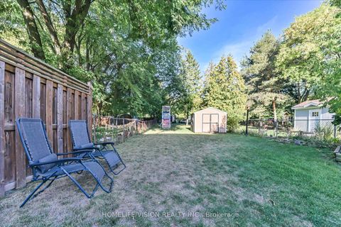 Photo 23 at 255 Cedar Avenue, Harding, Richmond Hill