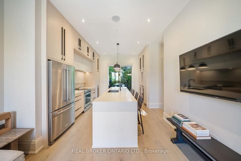 Photo 6 at 172-174 Victoria Street, Central Newmarket, Newmarket