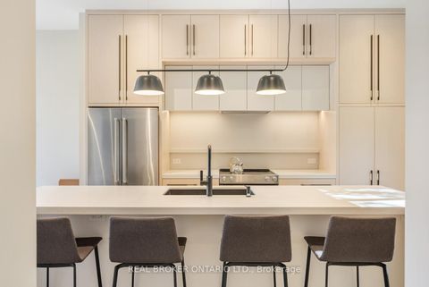 Photo 8 at 172-174 Victoria Street, Central Newmarket, Newmarket