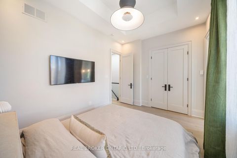 Photo 12 at 172-174 Victoria Street, Central Newmarket, Newmarket