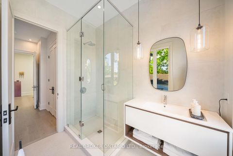 Photo 15 at 172-174 Victoria Street, Central Newmarket, Newmarket