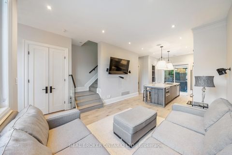 Photo 27 at 172-174 Victoria Street, Central Newmarket, Newmarket