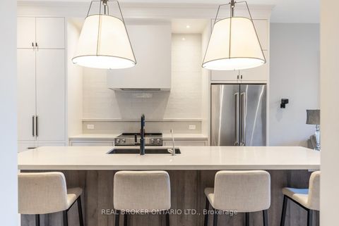 Photo 30 at 172-174 Victoria Street, Central Newmarket, Newmarket