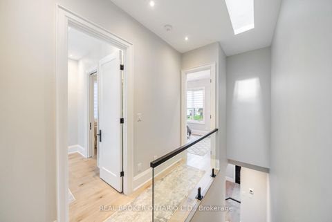 Photo 33 at 172-174 Victoria Street, Central Newmarket, Newmarket