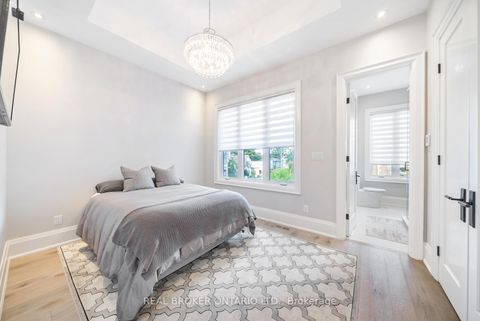 Photo 34 at 172-174 Victoria Street, Central Newmarket, Newmarket