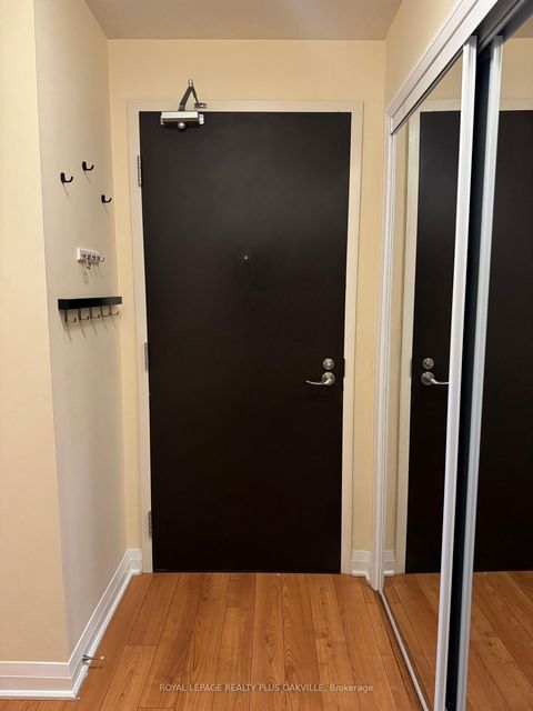 Photo 5 at 510 - 5 Valhalla Inn Road, City Centre West, Toronto