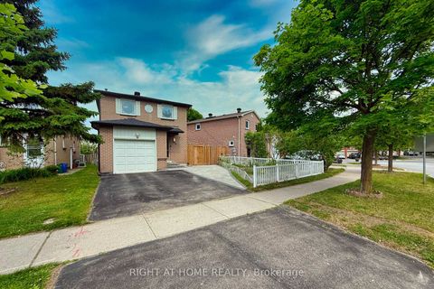 Photo 1 at 88 Sunshine Drive, Observatory, Richmond Hill