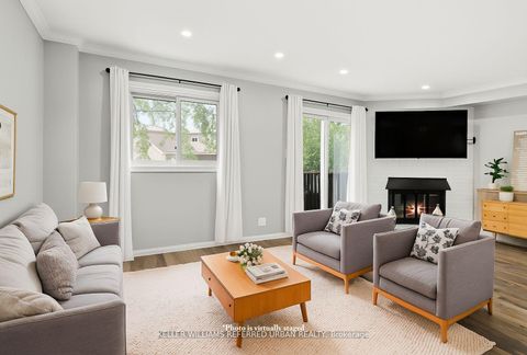 Photo 6 at 78 Sunshine Drive, Observatory, Richmond Hill