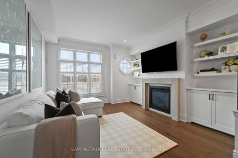 Photo 2 at 2 - 2160 Trafalgar Road, RO River Oaks, Oakville