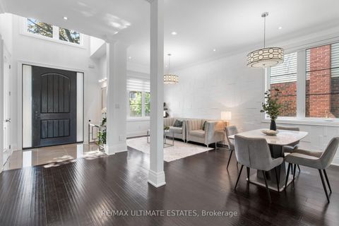 Photo 2 at 38 Devondale Avenue, Newtonbrook West, Toronto