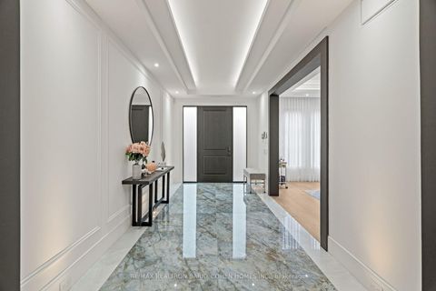 Photo 2 at 165 Leacrest Road, Leaside, Toronto