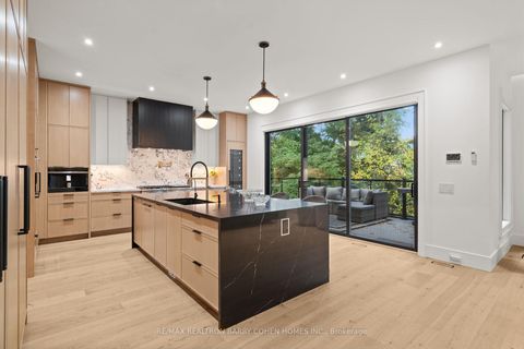 Photo 8 at 165 Leacrest Road, Leaside, Toronto